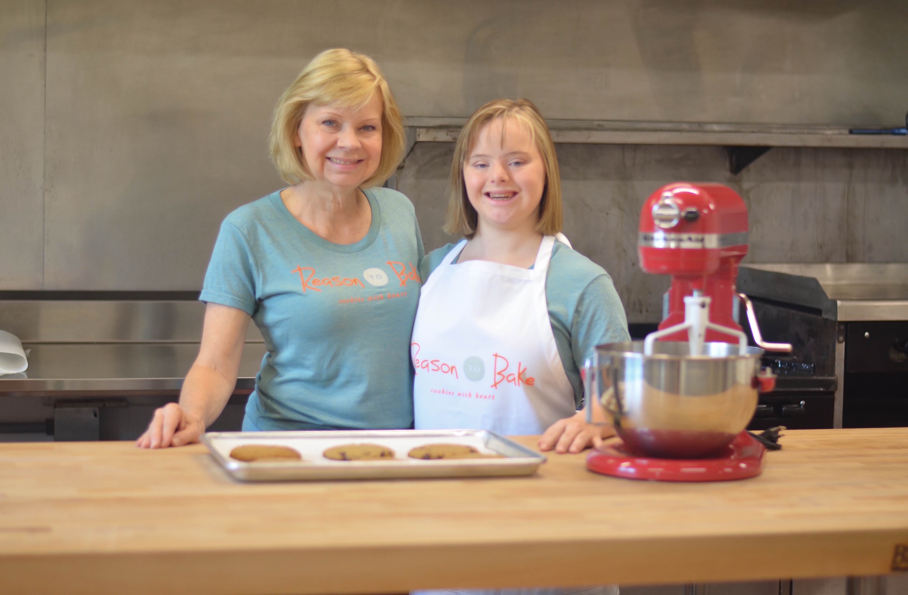 Elise and Carolyn Sampson